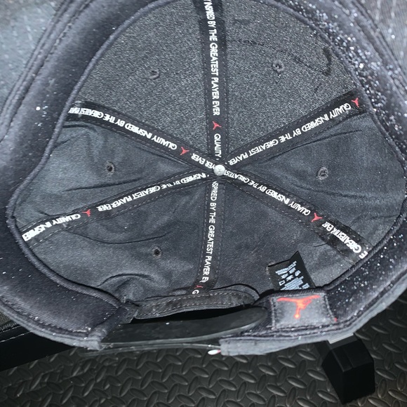 Youth adjustable Jordan Jump Man Hat like new black in color and very nice. - Picture 6 of 6